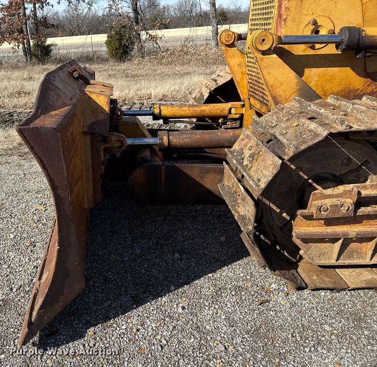 image for item DM5543 1994 Dresser TD9H dozer