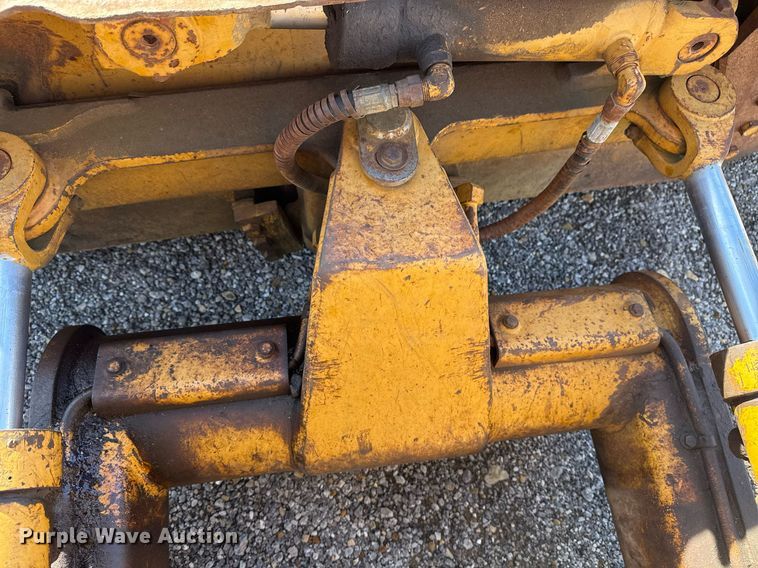 image for item DM5543 1994 Dresser TD9H dozer