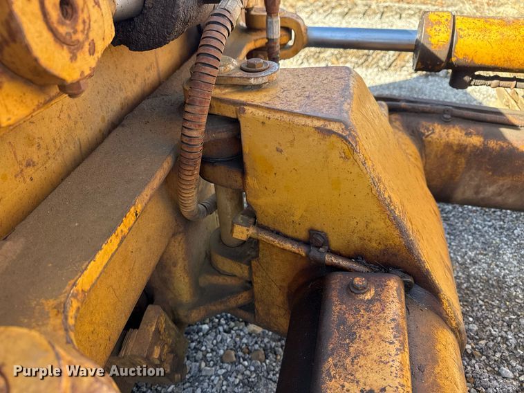 image for item DM5543 1994 Dresser TD9H dozer