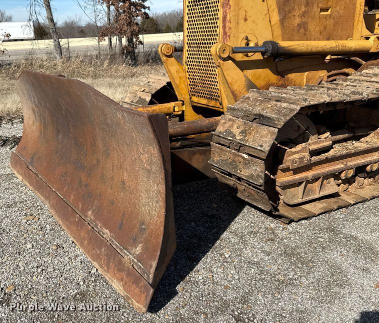 image for item DM5543 1994 Dresser TD9H dozer