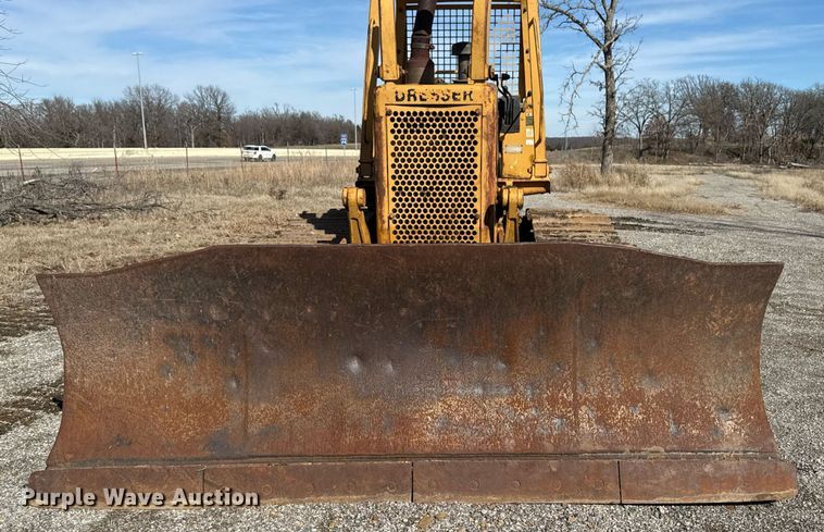 image for item DM5543 1994 Dresser TD9H dozer