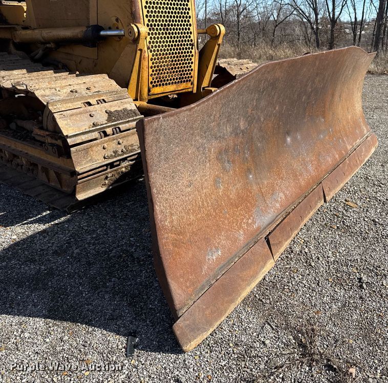 image for item DM5543 1994 Dresser TD9H dozer