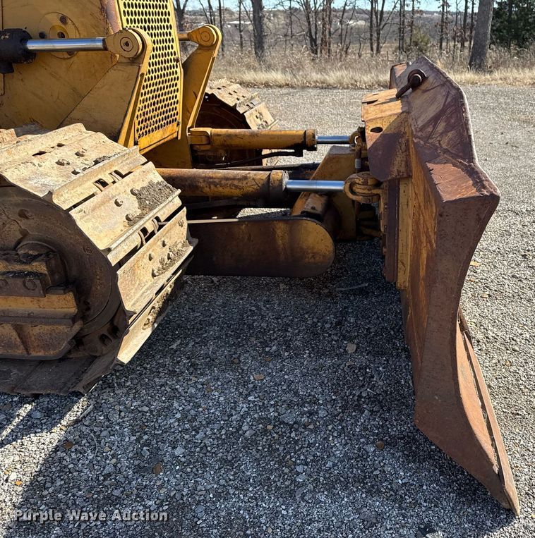 image for item DM5543 1994 Dresser TD9H dozer