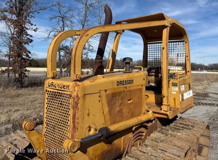 image for item DM5543 1994 Dresser TD9H dozer