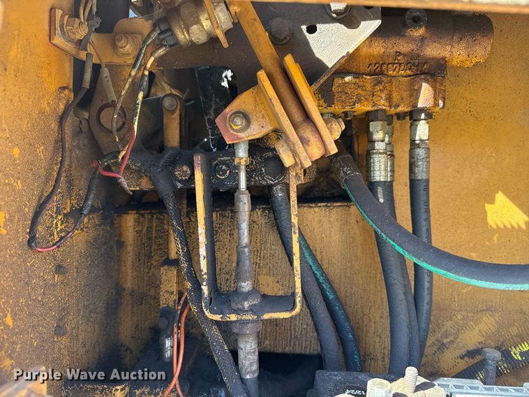 image for item DM5543 1994 Dresser TD9H dozer