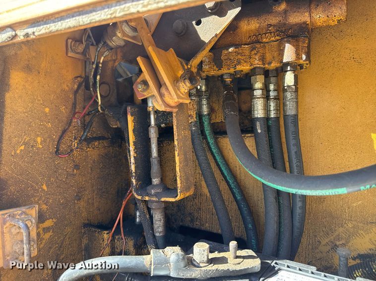 image for item DM5543 1994 Dresser TD9H dozer