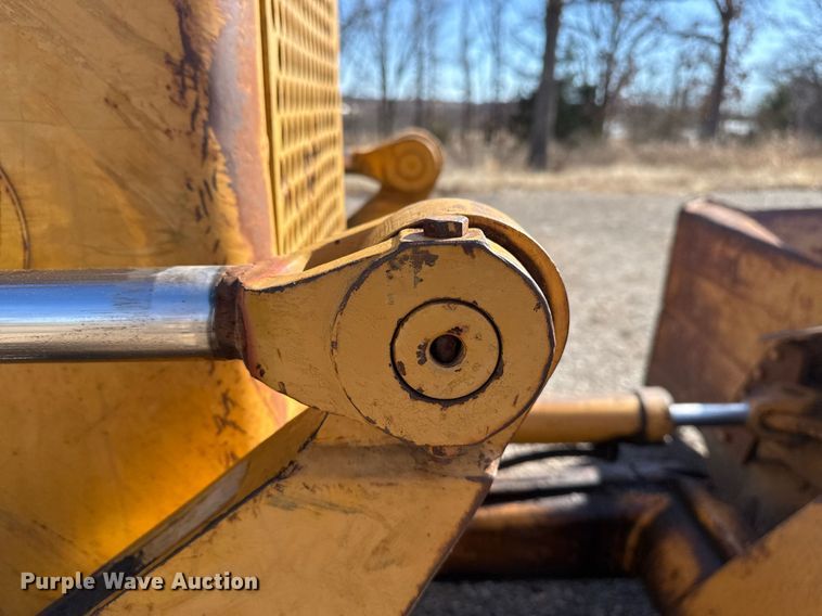 image for item DM5543 1994 Dresser TD9H dozer