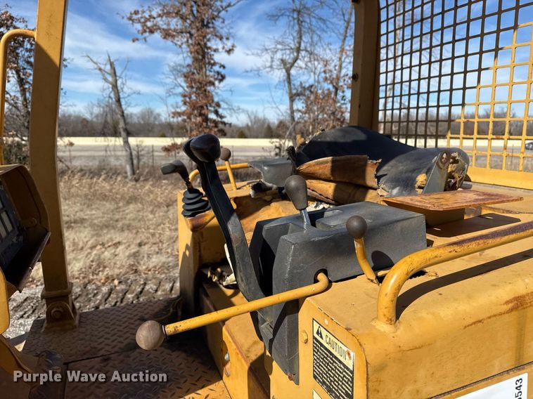 image for item DM5543 1994 Dresser TD9H dozer