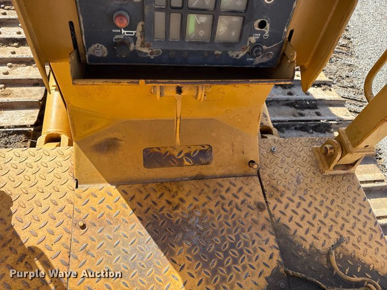 image for item DM5543 1994 Dresser TD9H dozer