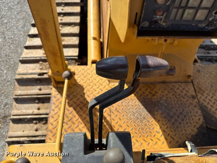 image for item DM5543 1994 Dresser TD9H dozer