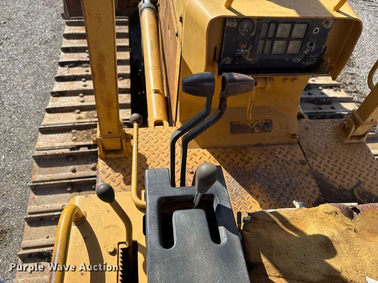 image for item DM5543 1994 Dresser TD9H dozer
