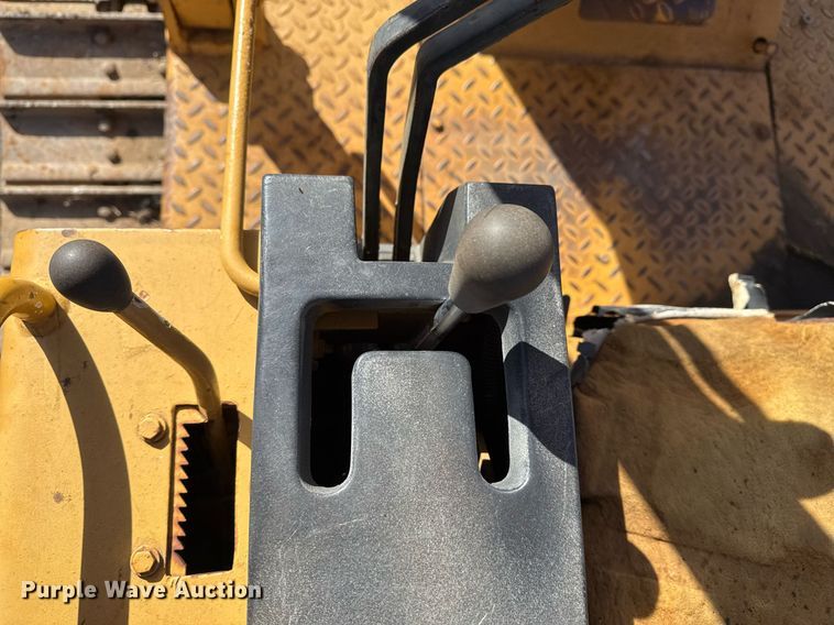 image for item DM5543 1994 Dresser TD9H dozer