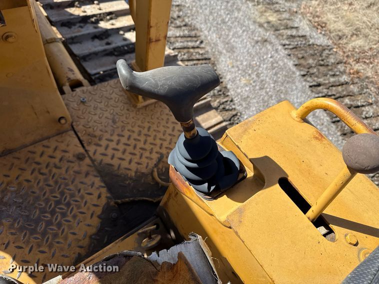 image for item DM5543 1994 Dresser TD9H dozer