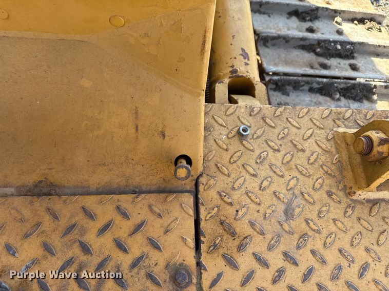 image for item DM5543 1994 Dresser TD9H dozer