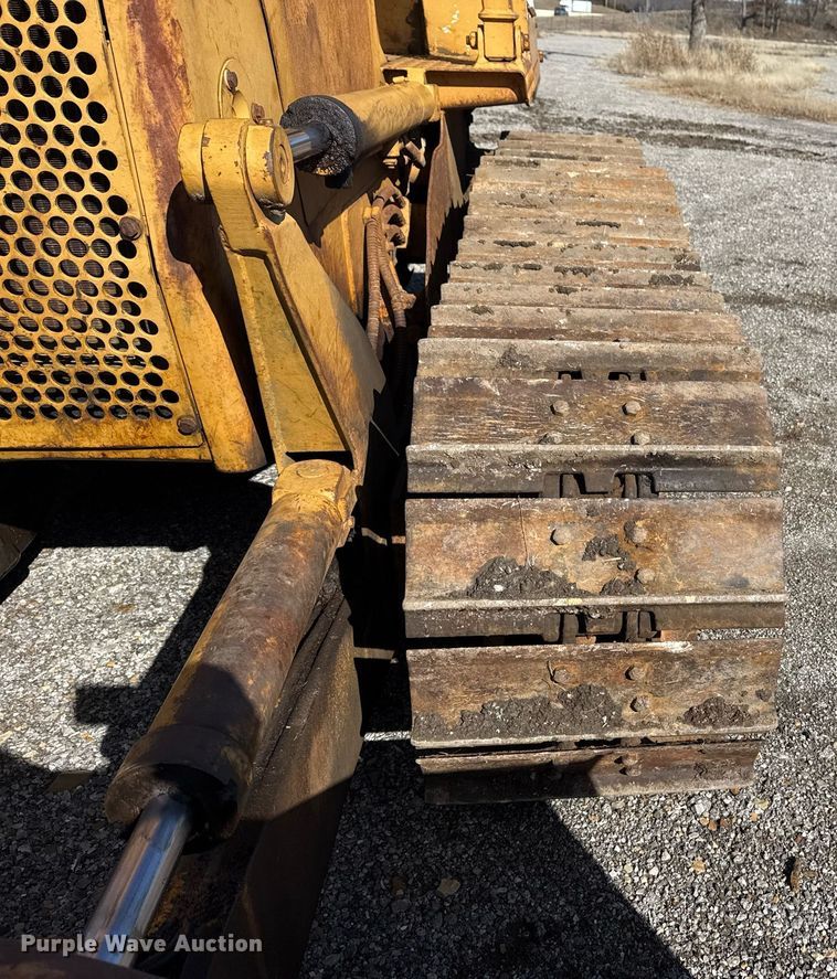 image for item DM5543 1994 Dresser TD9H dozer