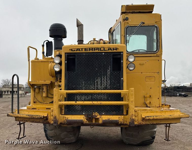 image for item DM5553 1978 Caterpillar 637D water wagon