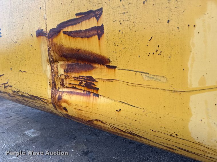 image for item DM5553 1978 Caterpillar 637D water wagon