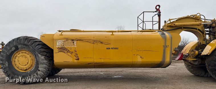 image for item DM5553 1978 Caterpillar 637D water wagon