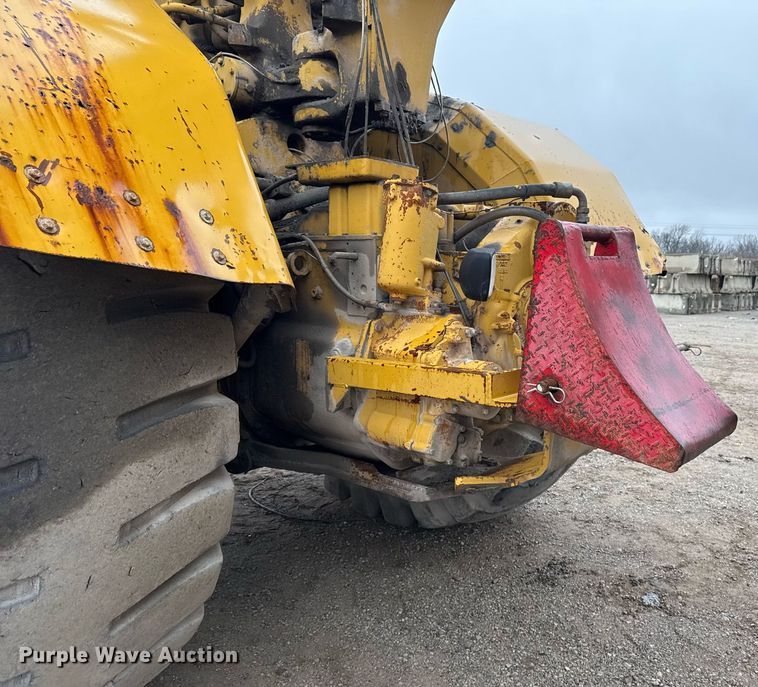 image for item DM5553 1978 Caterpillar 637D water wagon