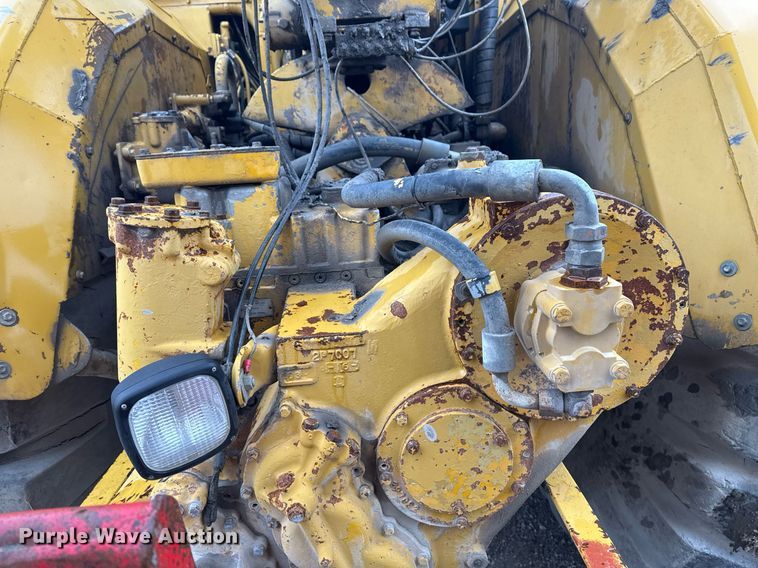 image for item DM5553 1978 Caterpillar 637D water wagon