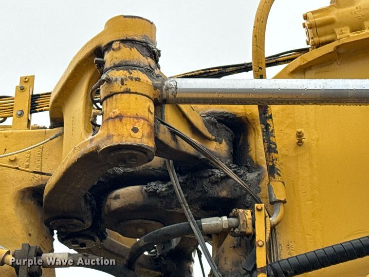 image for item DM5553 1978 Caterpillar 637D water wagon