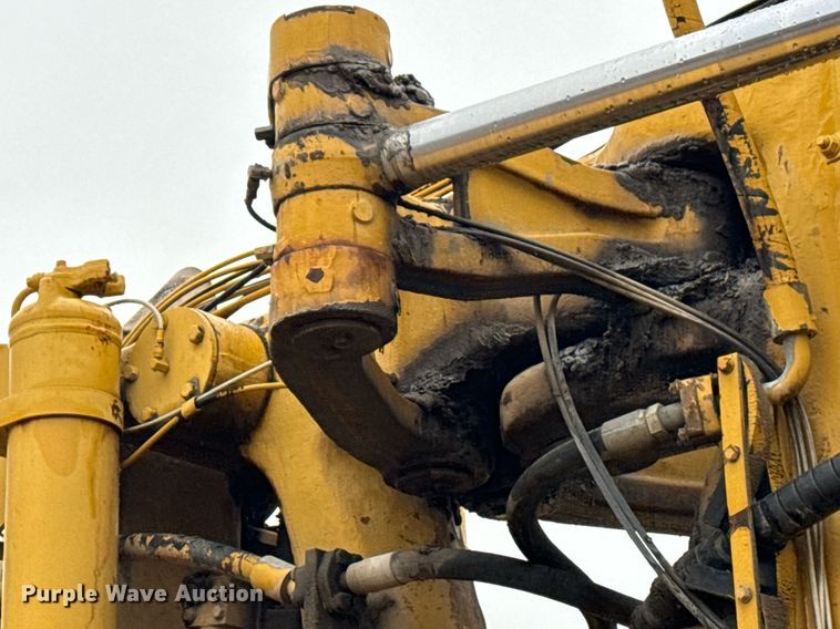 image for item DM5553 1978 Caterpillar 637D water wagon