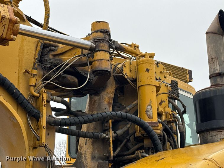 image for item DM5553 1978 Caterpillar 637D water wagon