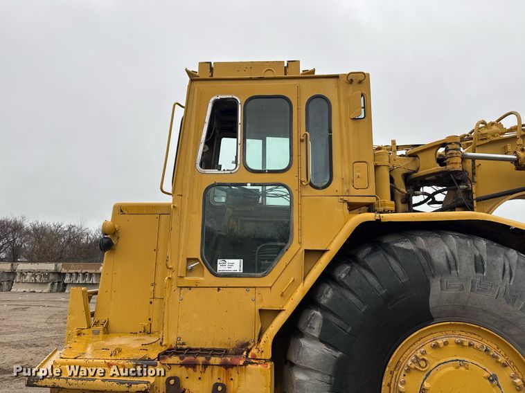 image for item DM5553 1978 Caterpillar 637D water wagon