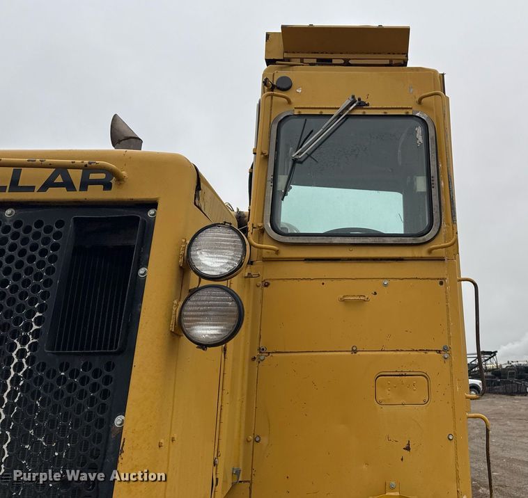 image for item DM5553 1978 Caterpillar 637D water wagon