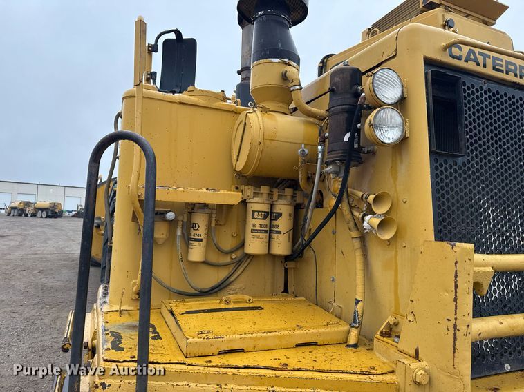 image for item DM5553 1978 Caterpillar 637D water wagon