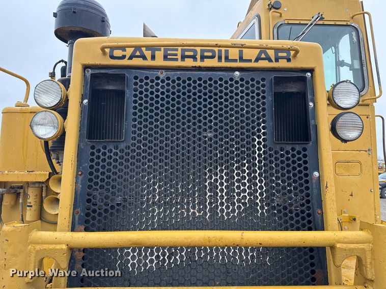 image for item DM5553 1978 Caterpillar 637D water wagon