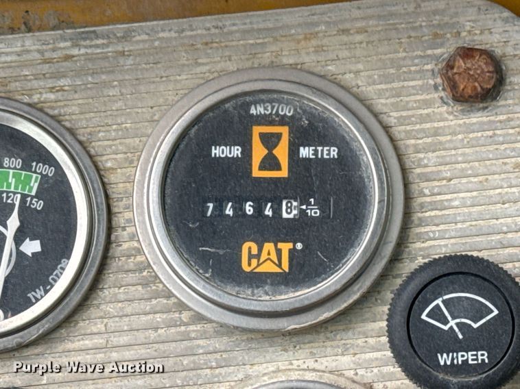 image for item DM5553 1978 Caterpillar 637D water wagon