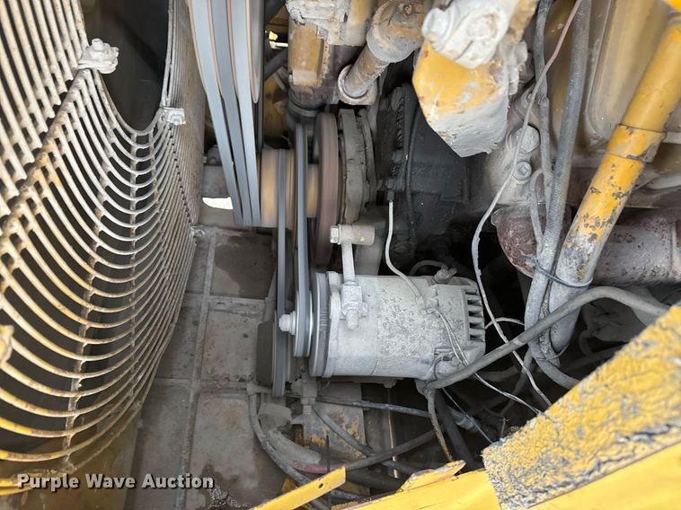 image for item DM5553 1978 Caterpillar 637D water wagon