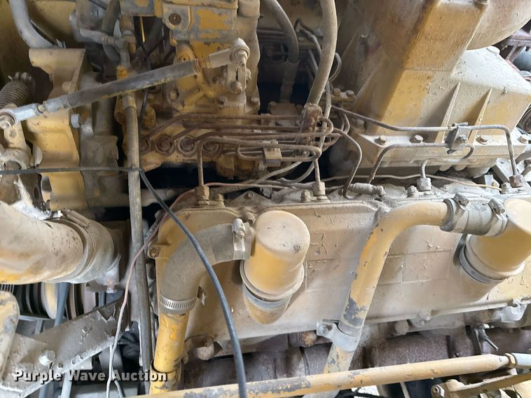 image for item DM5553 1978 Caterpillar 637D water wagon