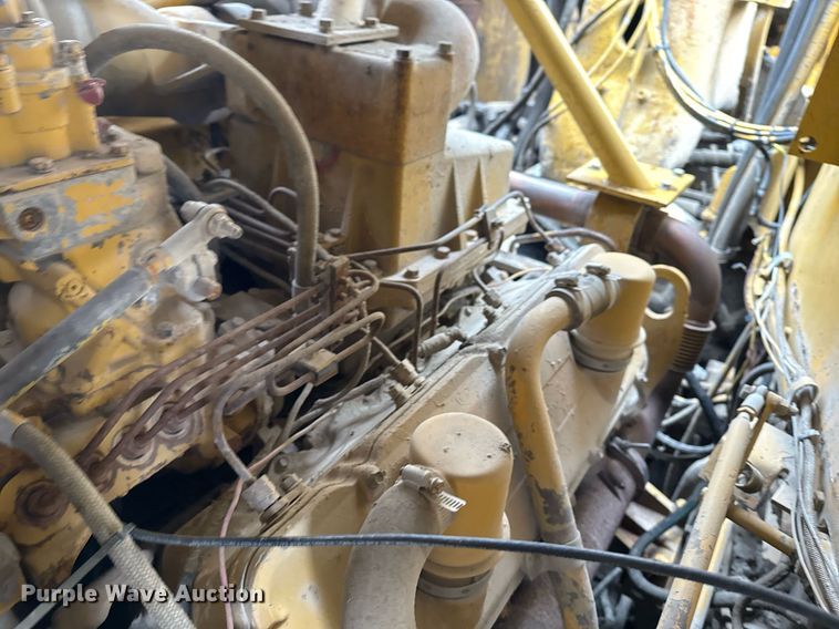 image for item DM5553 1978 Caterpillar 637D water wagon