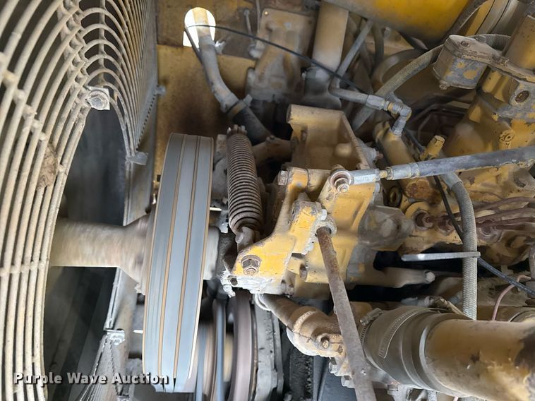 image for item DM5553 1978 Caterpillar 637D water wagon