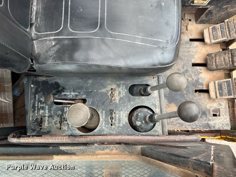 image for item DM5554 1984 American 5299-A crane