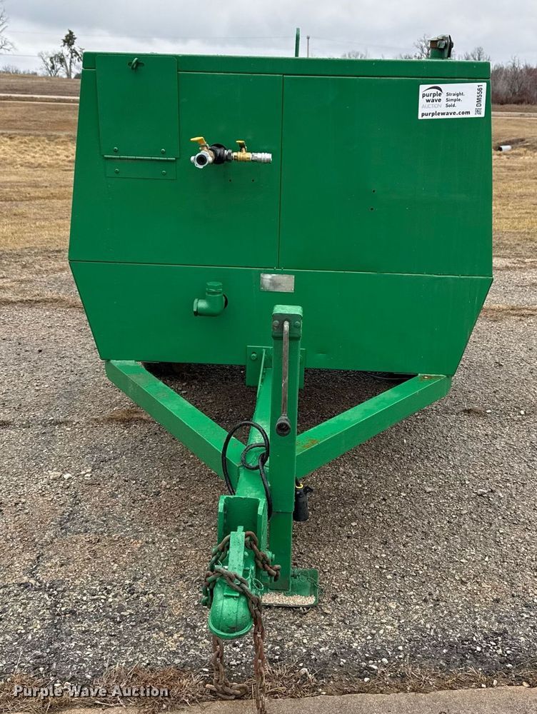 image for item DM5561 Sullair 185 air compressor