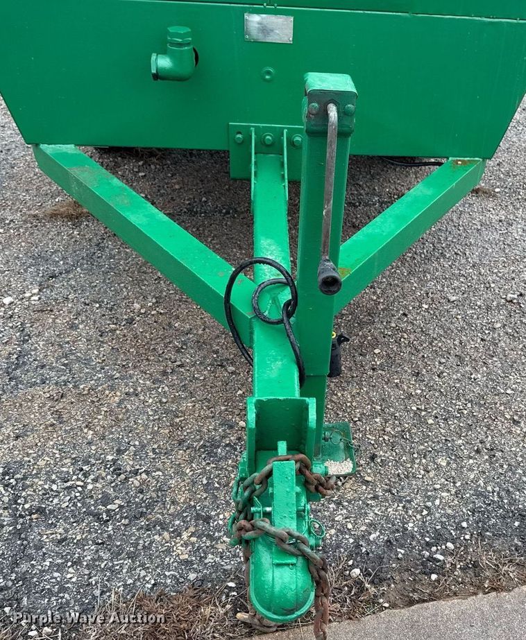 image for item DM5561 Sullair 185 air compressor