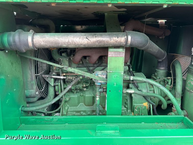 image for item DM5561 Sullair 185 air compressor