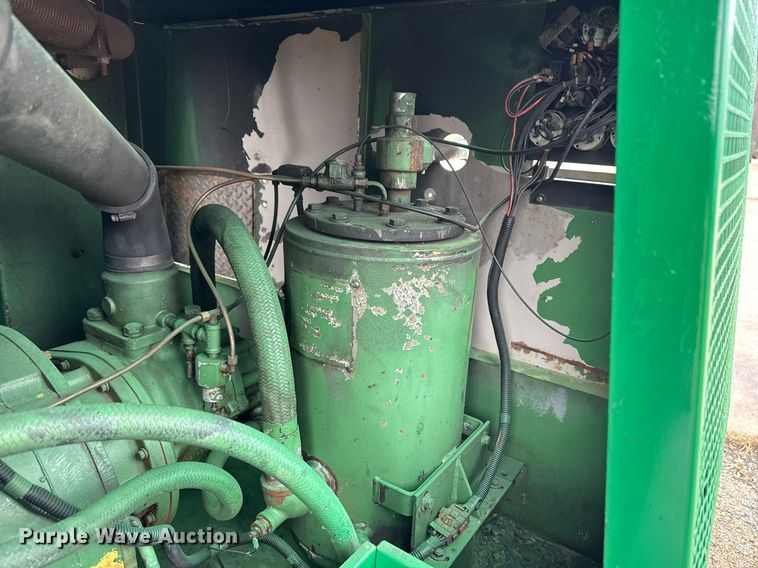 image for item DM5561 Sullair 185 air compressor