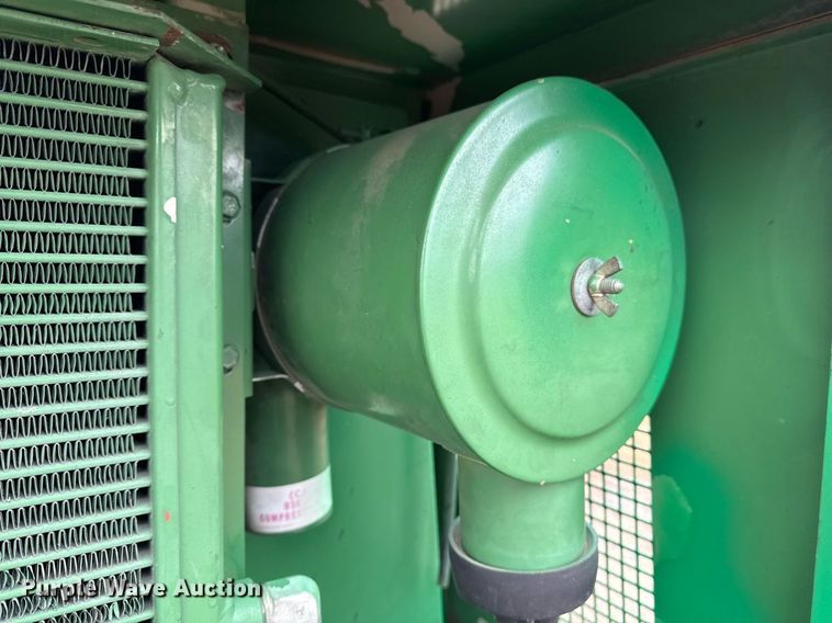 image for item DM5561 Sullair 185 air compressor