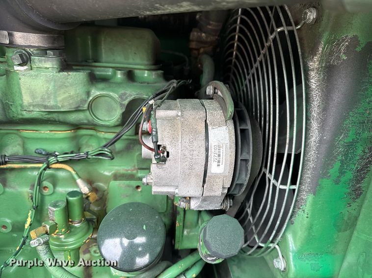 image for item DM5561 Sullair 185 air compressor