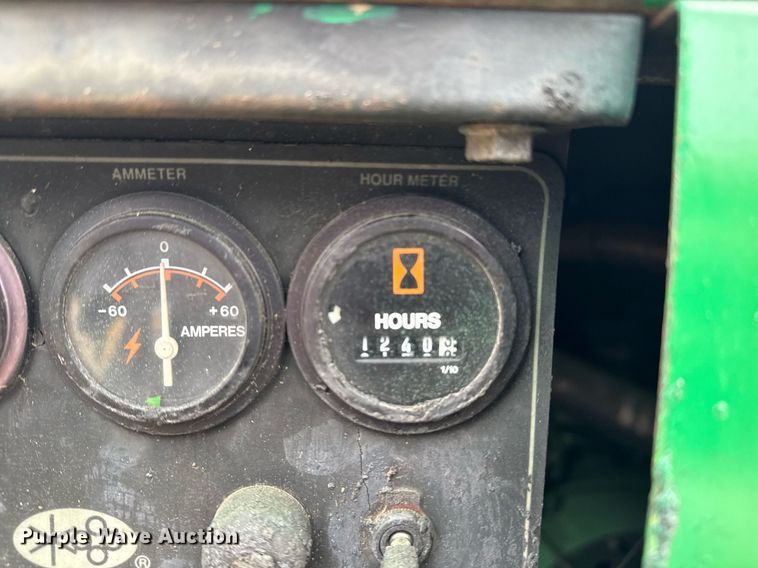 image for item DM5561 Sullair 185 air compressor