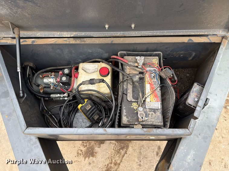 image for item DM5564 2019 Lamar dump trailer