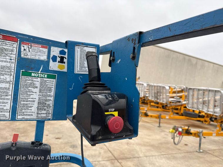 image for item DM5565 2005 Genie Lift GS-1930 scissor lift