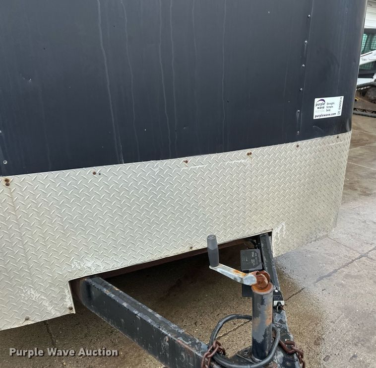 image for item DN0914 1998 Continental  enclosed cargo trailer