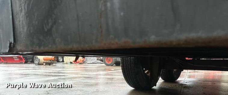 image for item DN0914 1998 Continental  enclosed cargo trailer