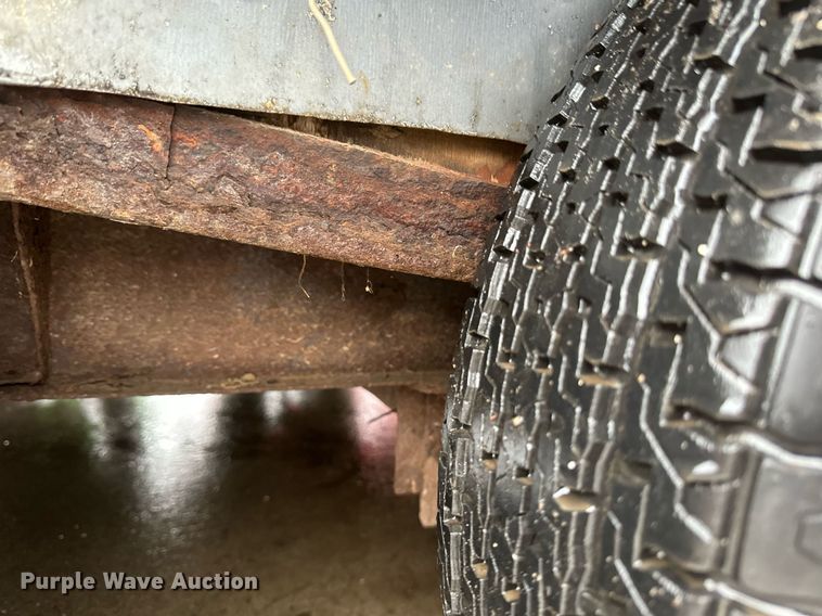 image for item DN0914 1998 Continental  enclosed cargo trailer