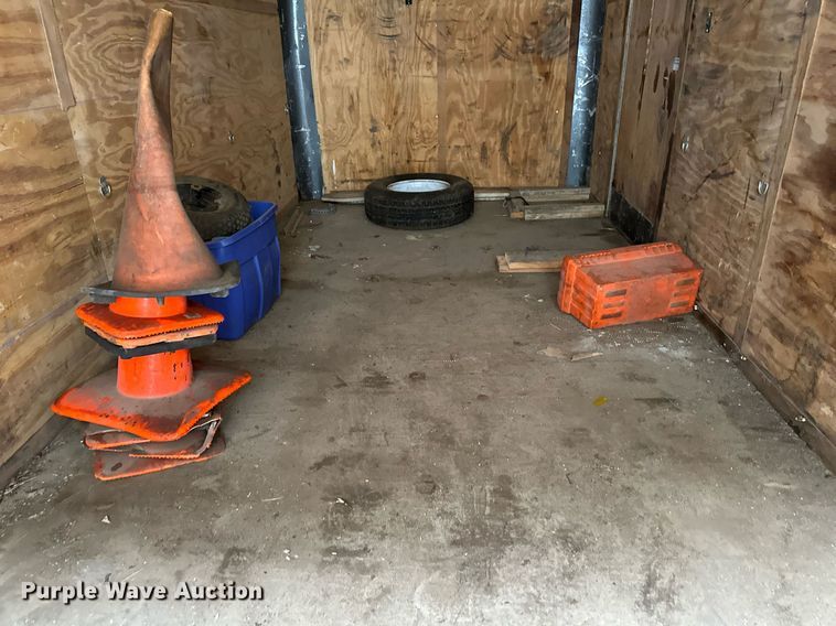 image for item DN0914 1998 Continental  enclosed cargo trailer